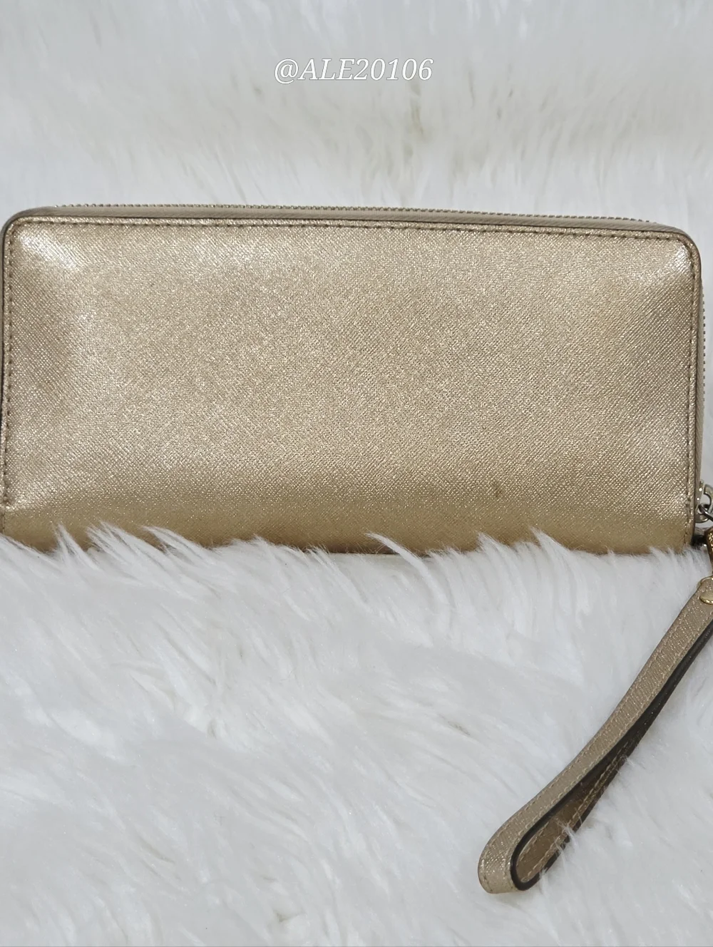 Michael Kors Gold Zip Around Wallet Wristlet Saffiano Leather Clutch